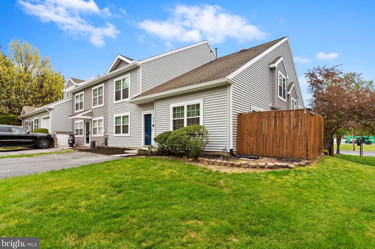 1 Courtyard Dr, Carlisle, PA 17013