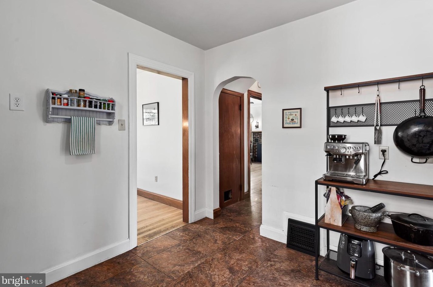 18 Meetinghouse Spg Rd, Carlisle PA  exterior