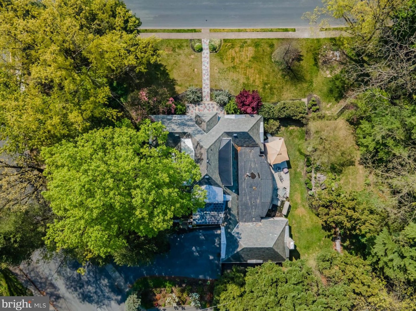 433 Mooreland Ave, Carlisle PA  17013-3727 exterior