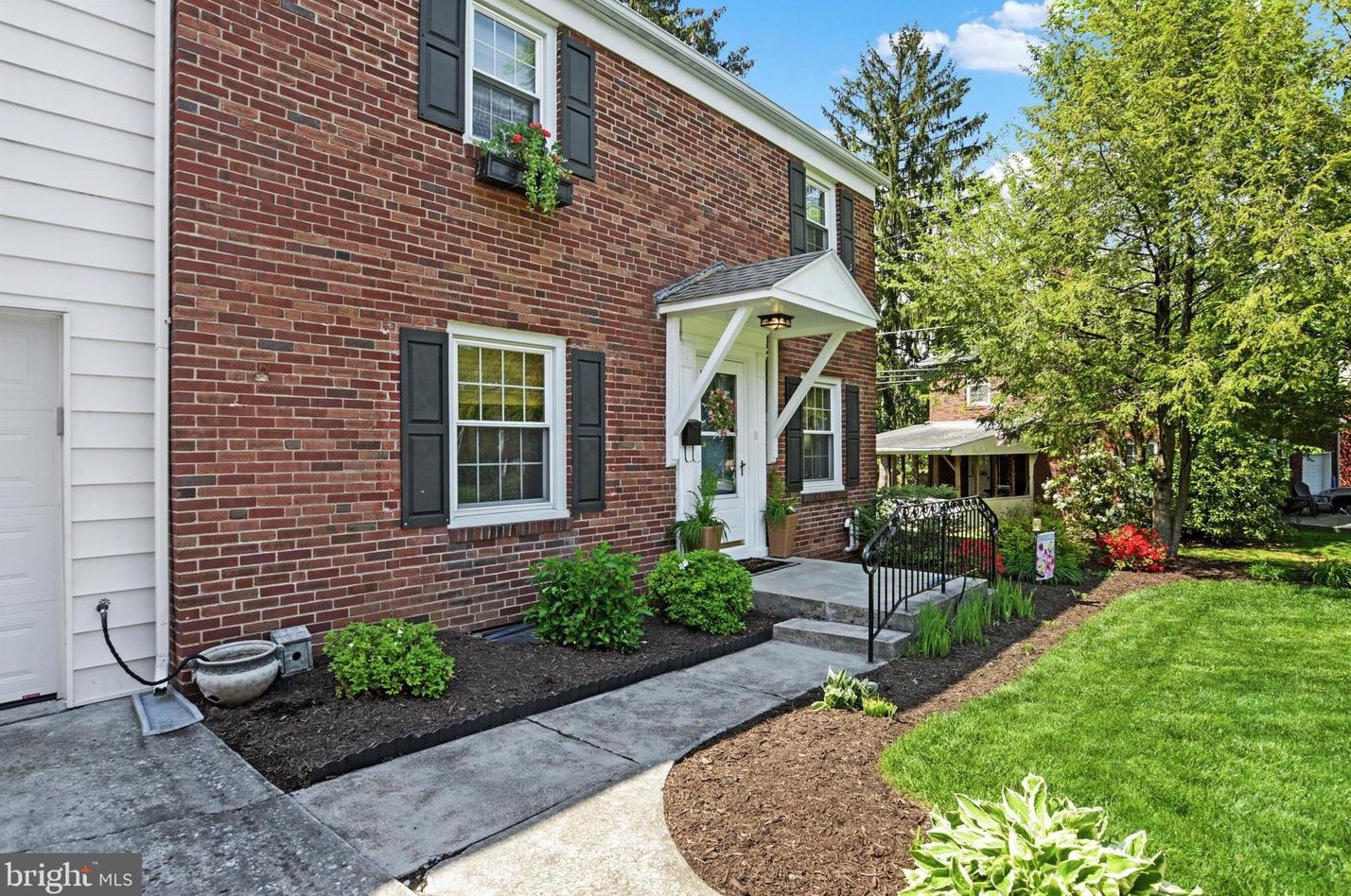 4 Park Cir, Camp Hill, PA 17011