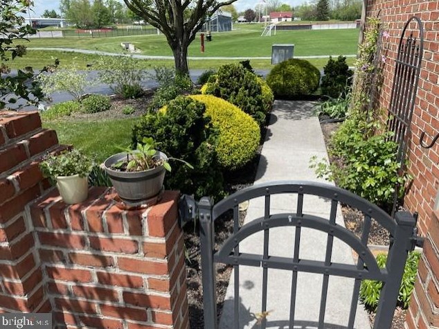 1333 Georgetown Cir, Carlisle PA  17013-3564 exterior