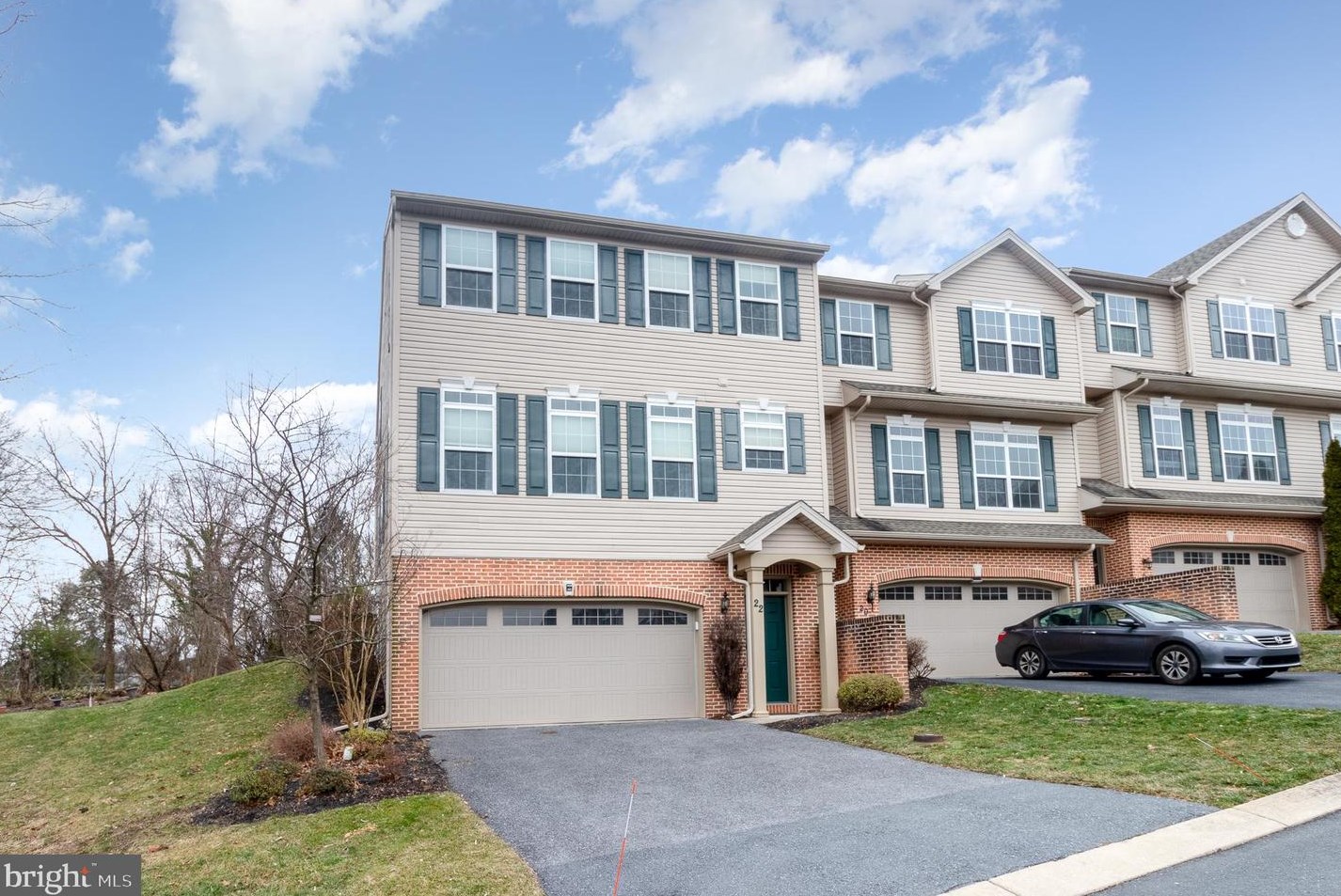 22 Dougherty Dr, Lemoyne, PA 17043