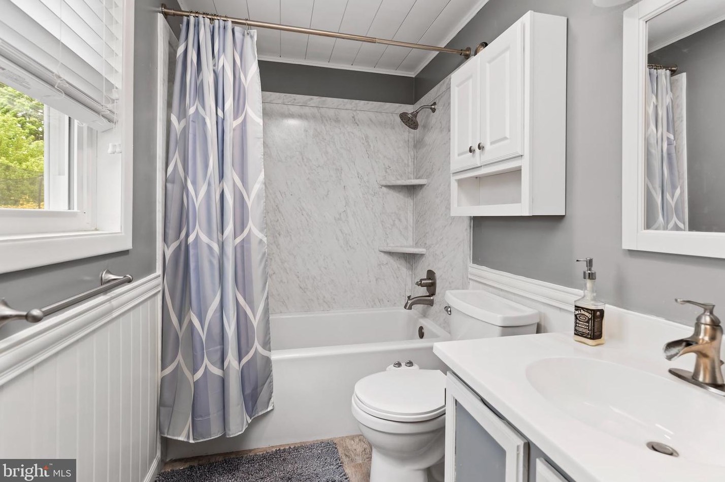 926 Gobin Dr, Carlisle PA 17013-1516 exterior