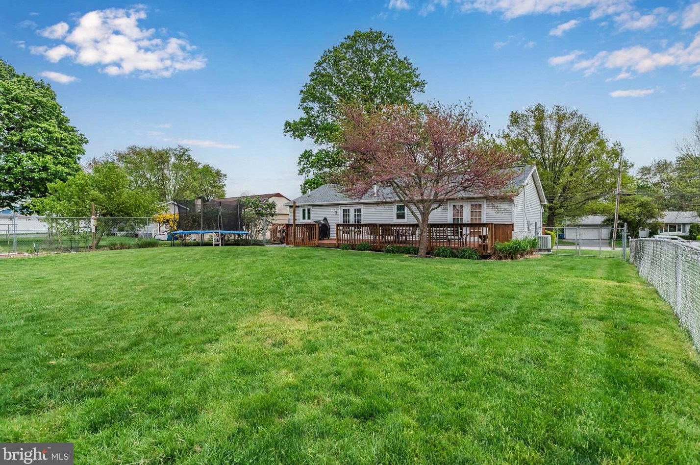 926 Gobin Dr, Carlisle PA 17013-1516 exterior