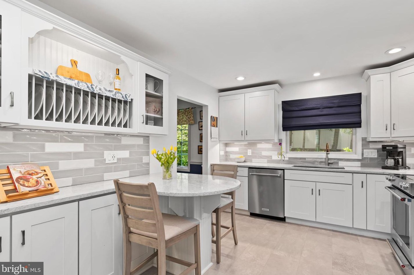 3807 Carriage House Dr, Camp Hill, PA 17011-1410