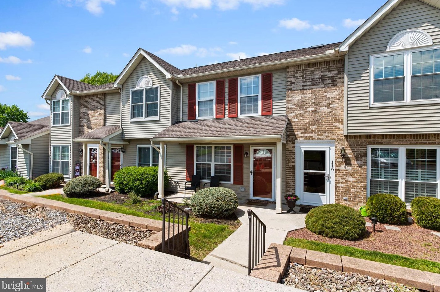 108 Easterly Dr, Navy Sup Dpt PA  17050-7936 exterior