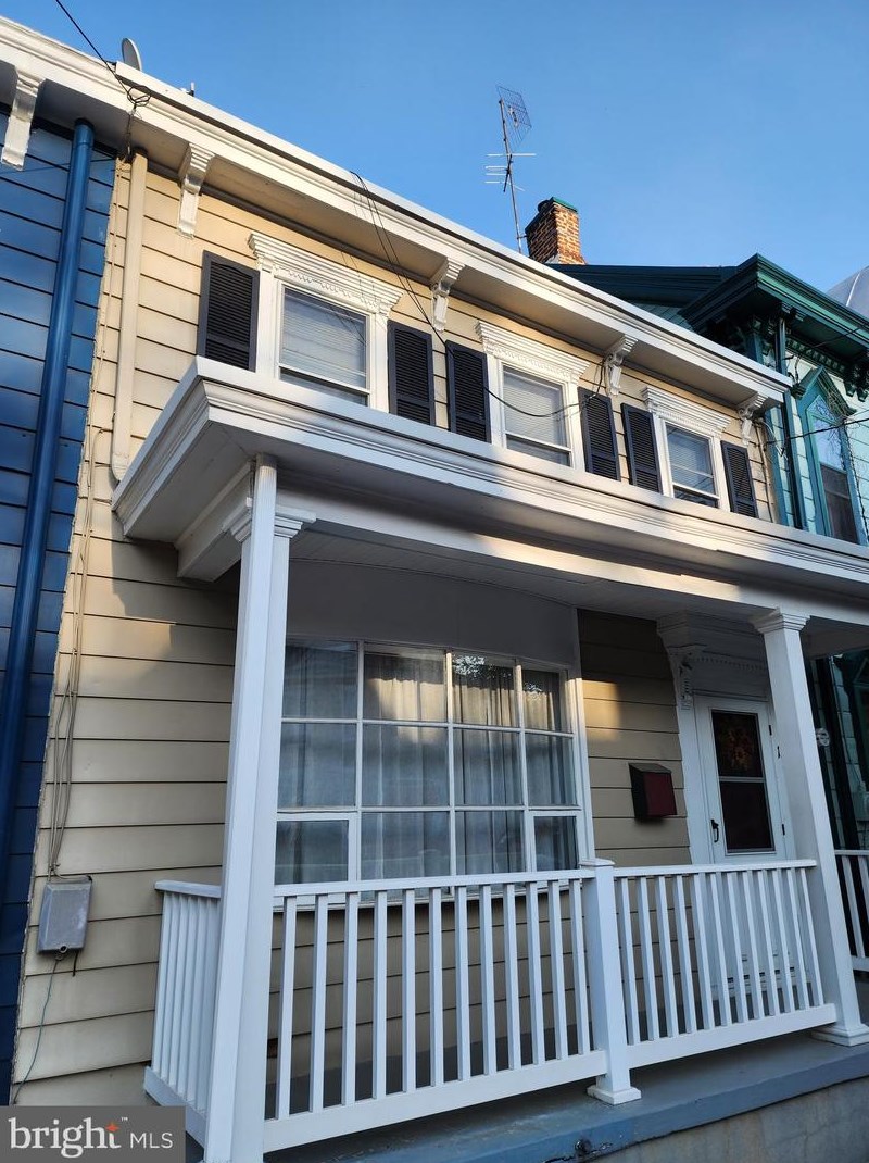 135 West St, Carlisle, PA 17013-2850