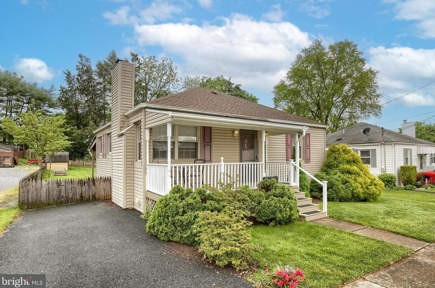 407 Valley St, Navy Sup Dpt, PA 17055-4174