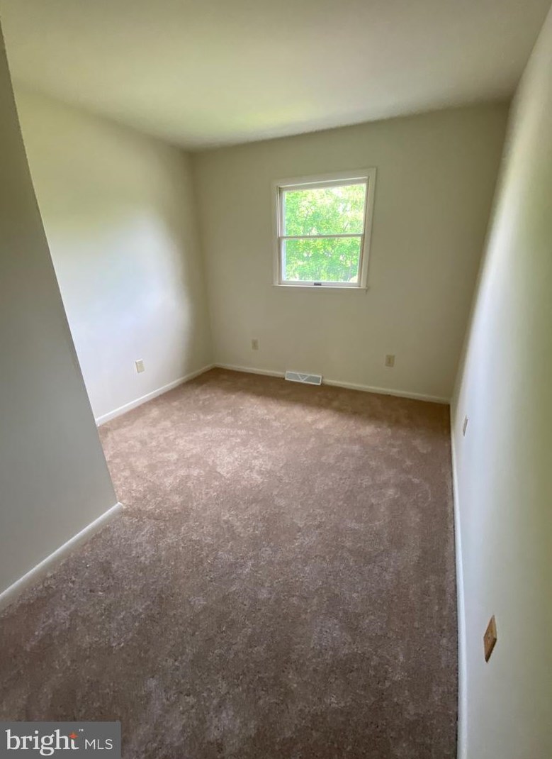 236 Marion Ave, Carlisle, PA 17013-1138
