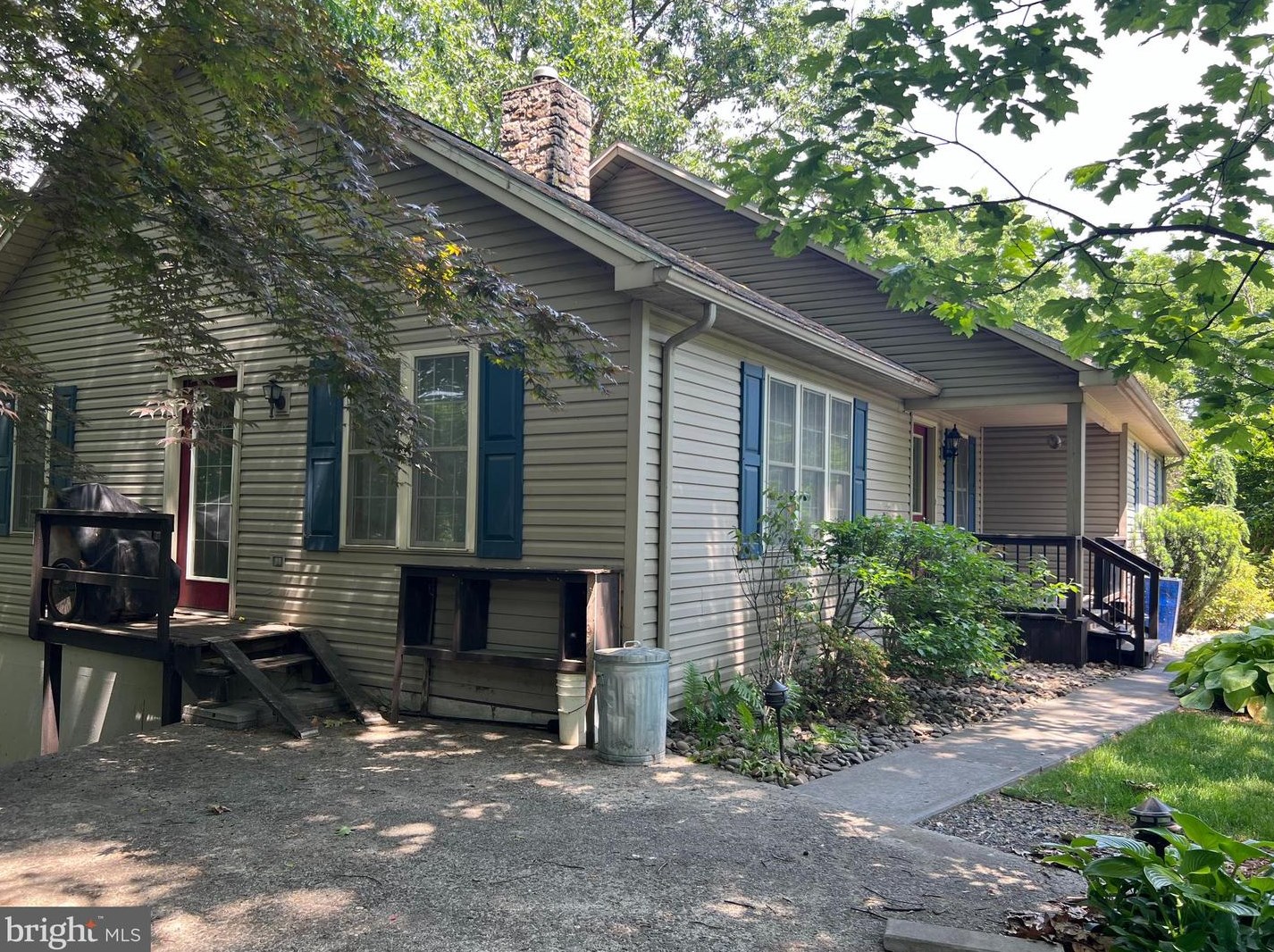328 Fire House Rd, Lees Cross Roads, PA 17257