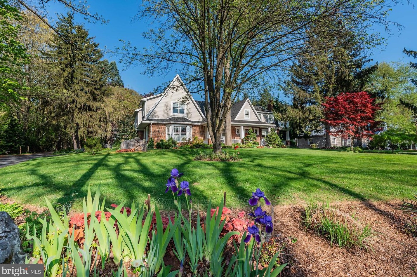 274 Belvedere St, Carlisle PA  17013-3501 exterior