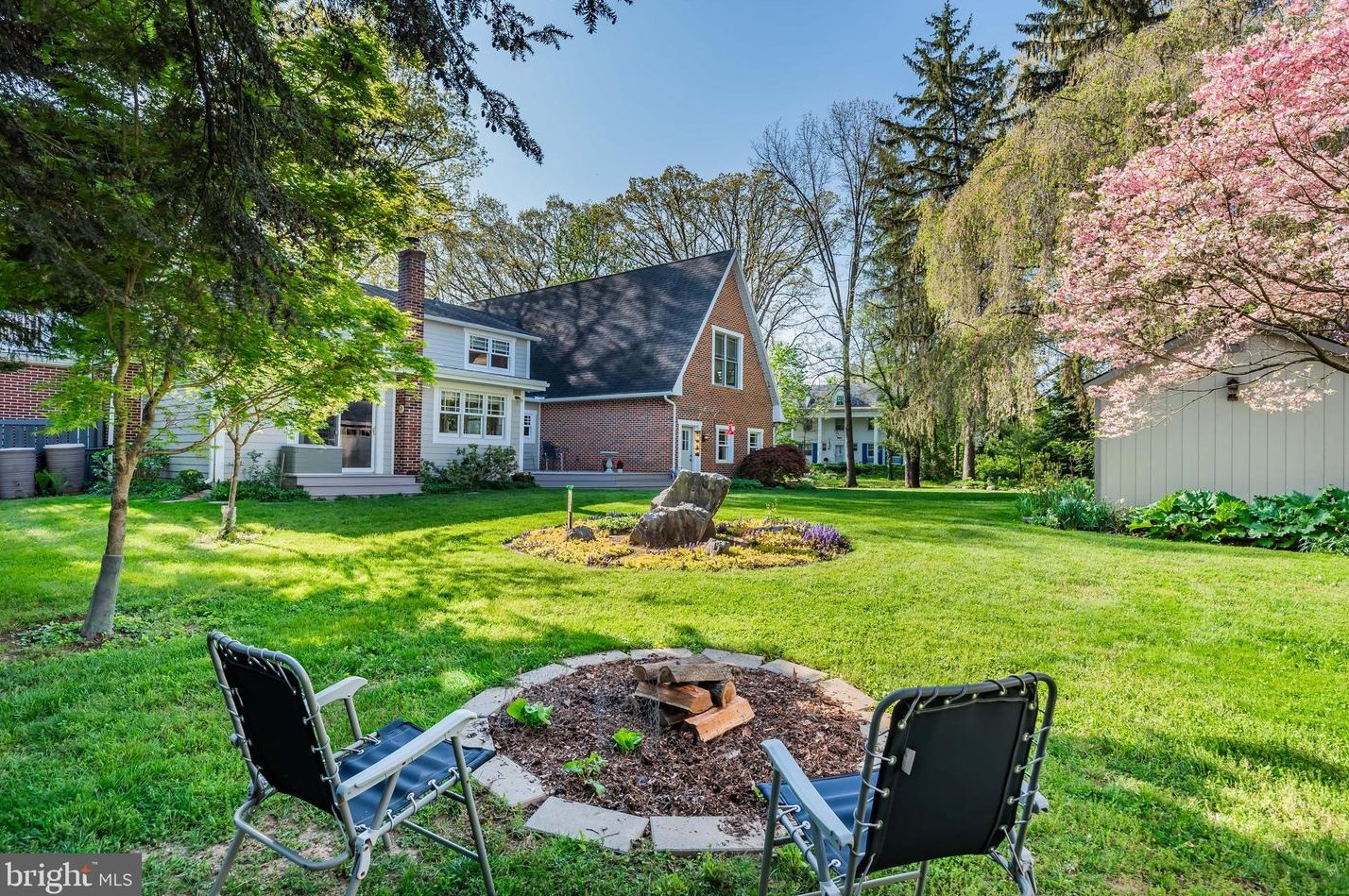 274 Belvedere St, Carlisle PA  17013-3501 exterior