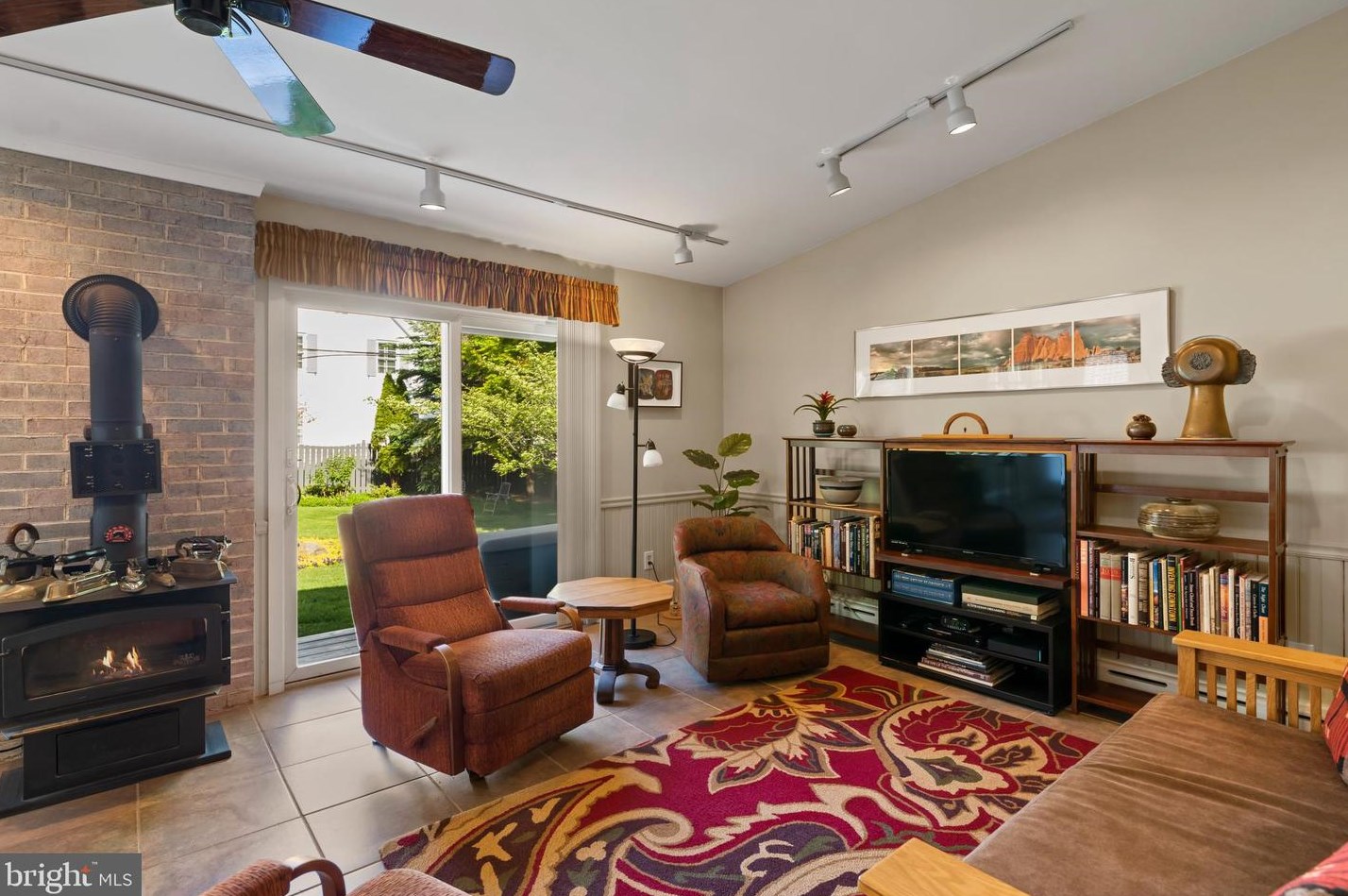 274 Belvedere St, Carlisle PA  17013-3501 exterior