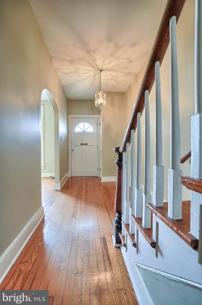 31 Penn St, Lees Cross Roads, PA 17257-1309