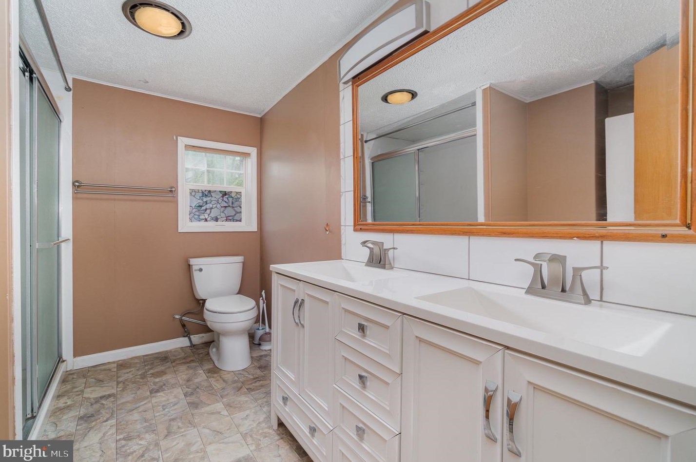 10 Amara Ln, Carlisle PA  17015-8819 exterior