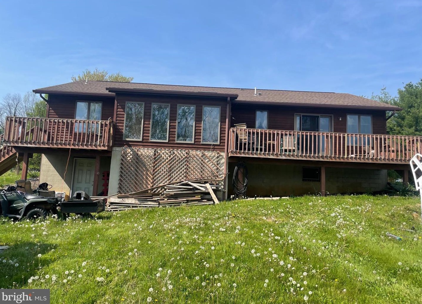 389 Mooredale Rd, Carlisle, PA 17015-9463