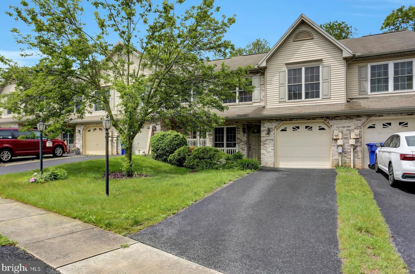 34 Ashburg Dr, Navy Sup Dpt, PA 17050-8209