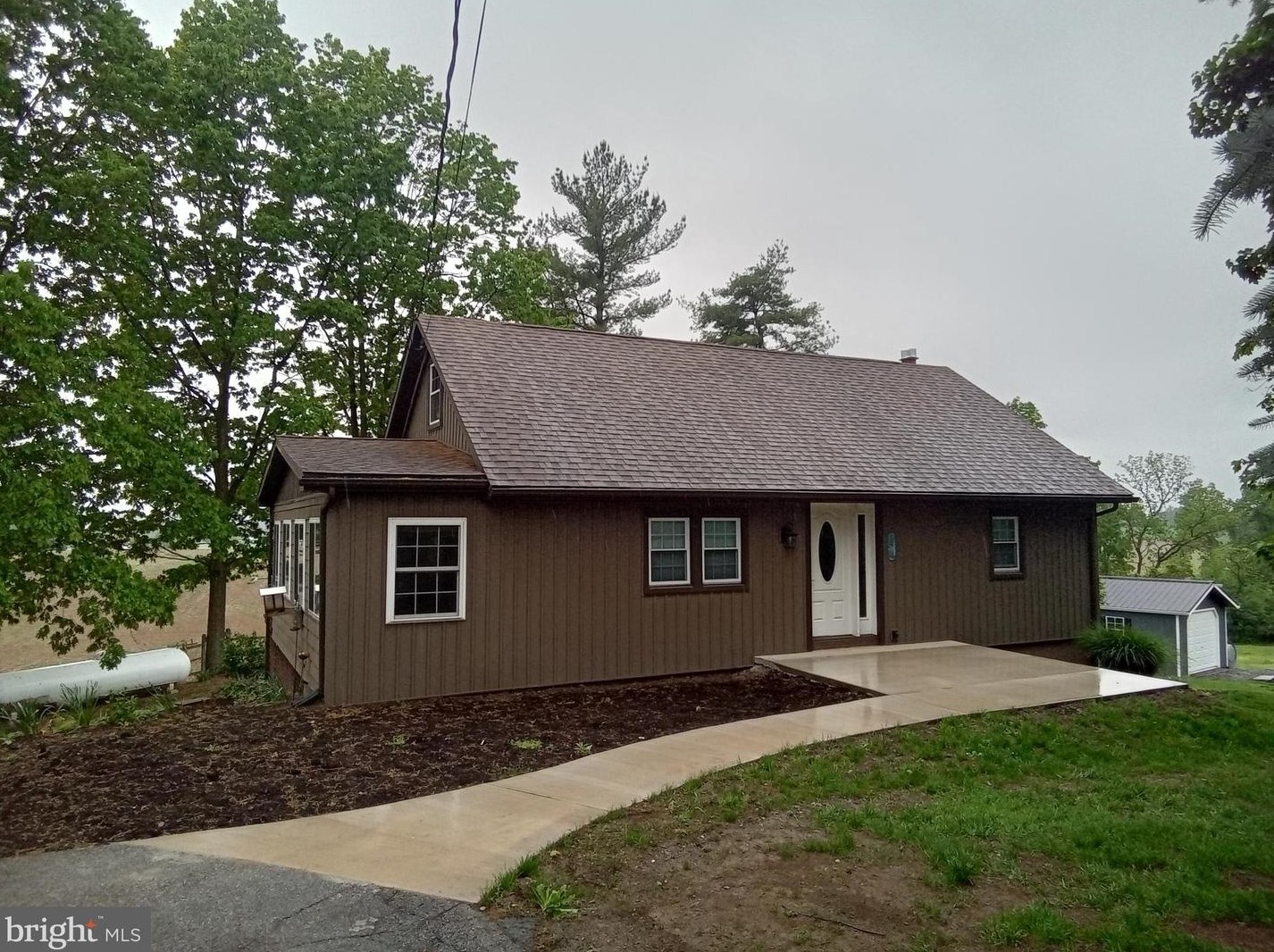 10 Koser Rd, Lees Cross Roads, PA 17257