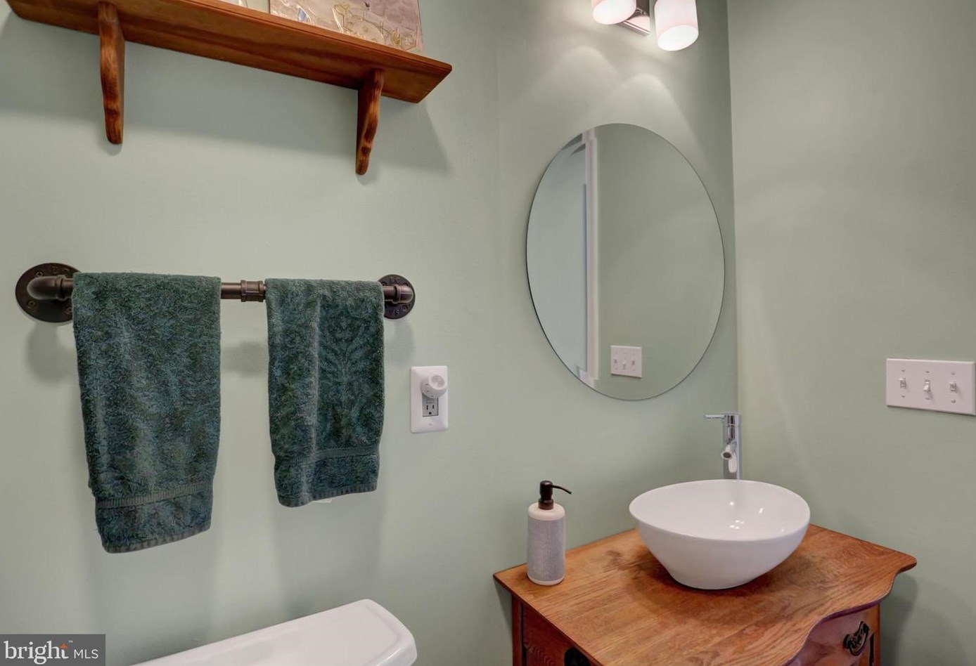 37 Partridge Cir, Carlisle PA  17013-8700 exterior