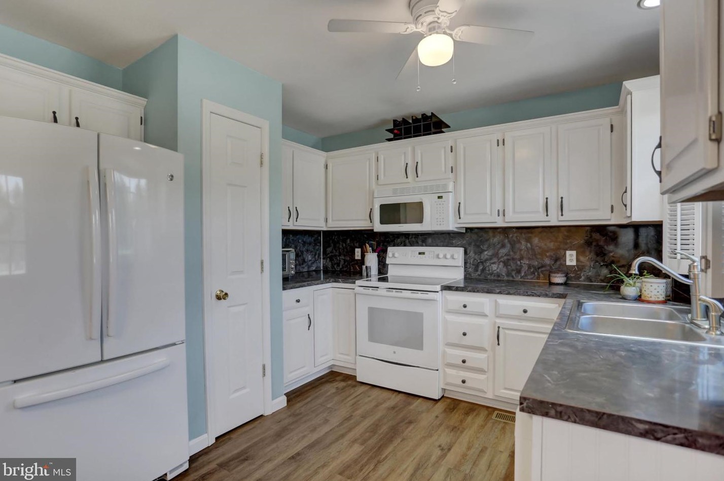 37 Partridge Cir, Carlisle, PA 17013-8700