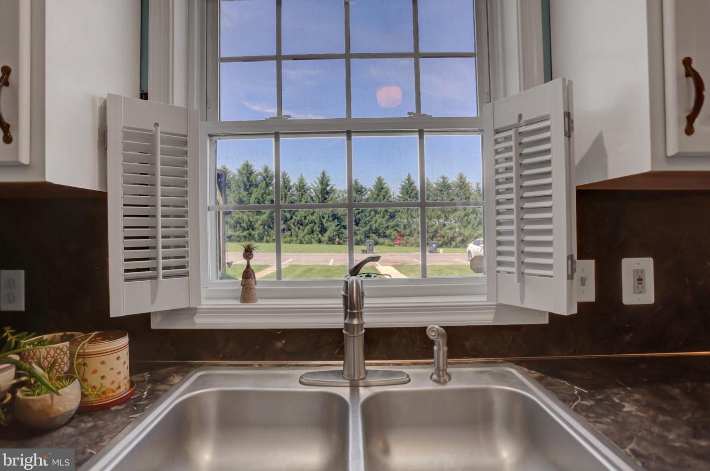 37 Partridge Cir, Carlisle PA  17013-8700 exterior