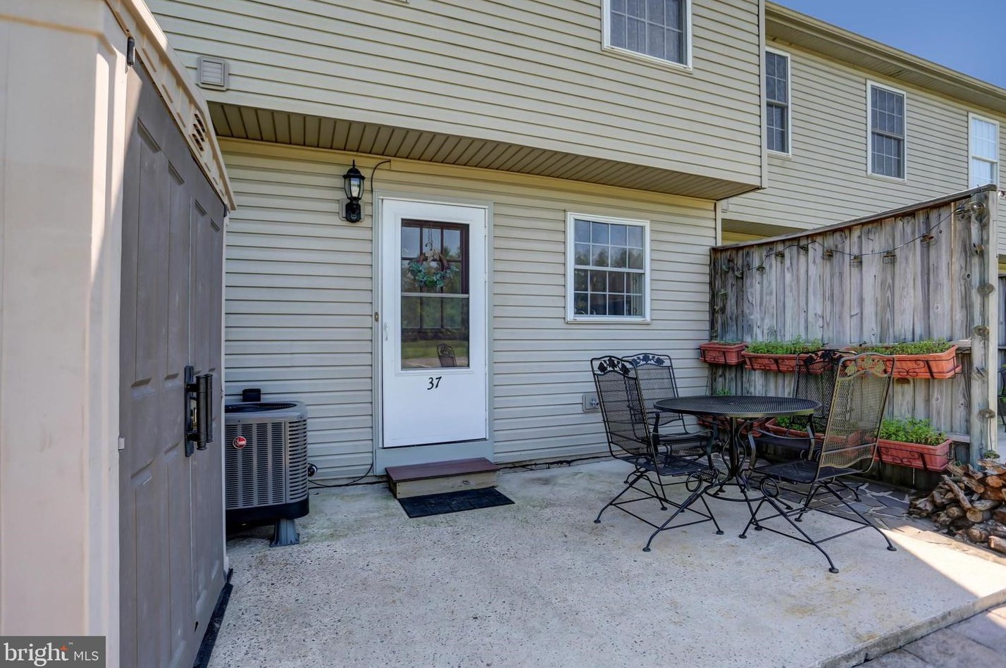 37 Partridge Cir, Carlisle PA  17013-8700 exterior