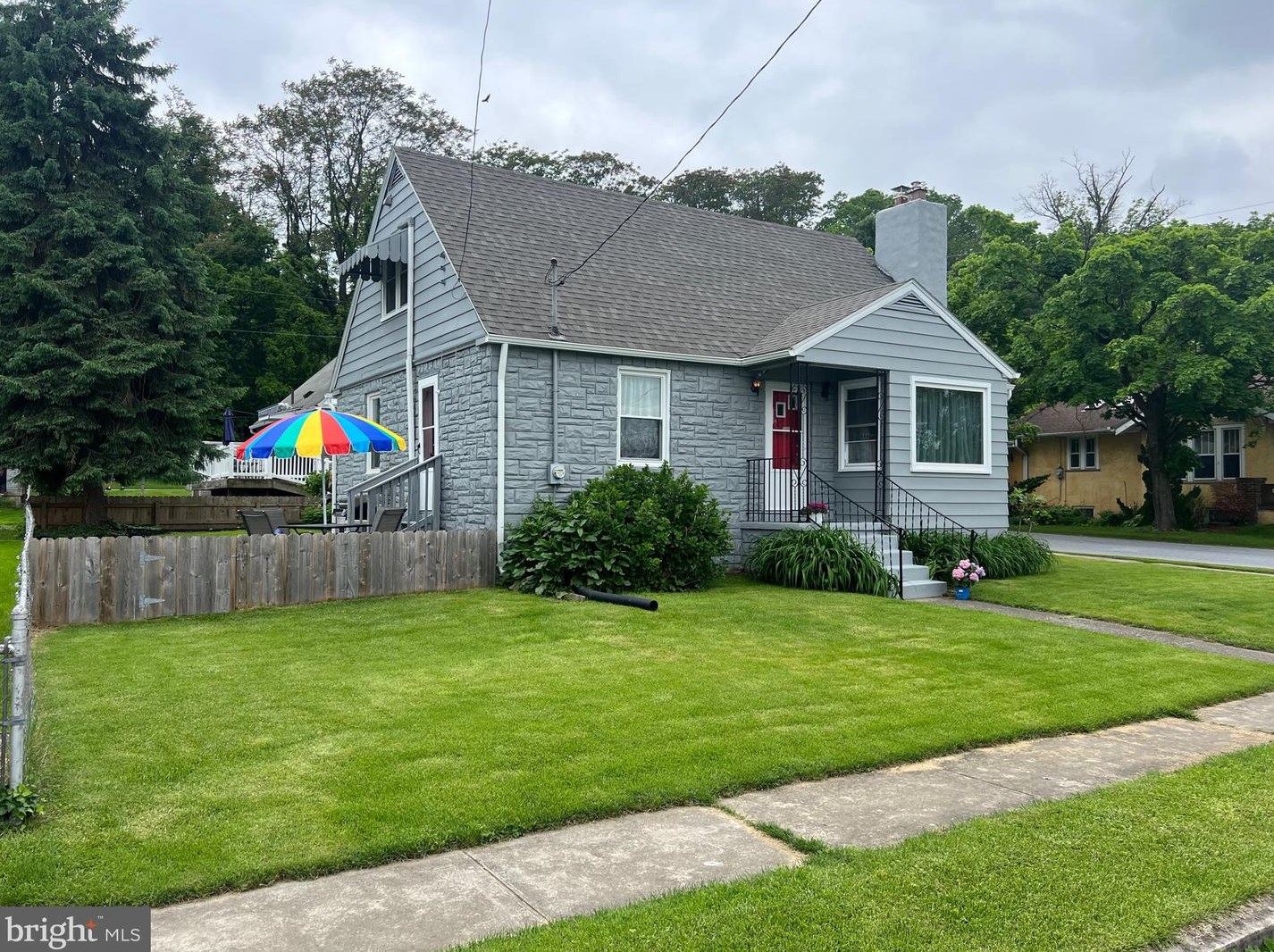 666 N 2nd St, Lemoyne, PA 17043
