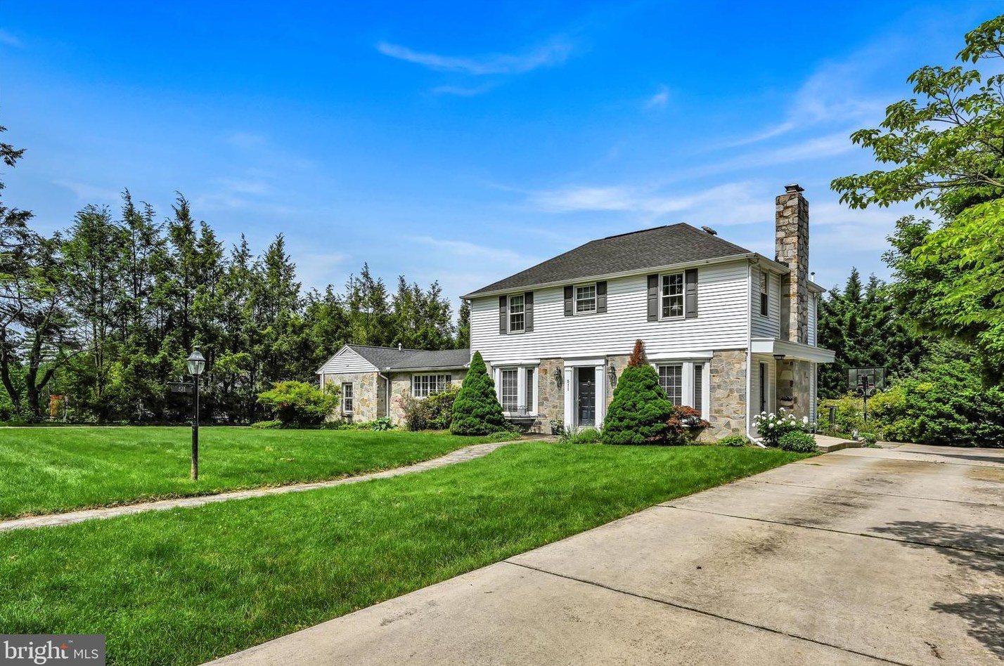 511 Arlington Rd, Camp Hill, PA 17011-2110