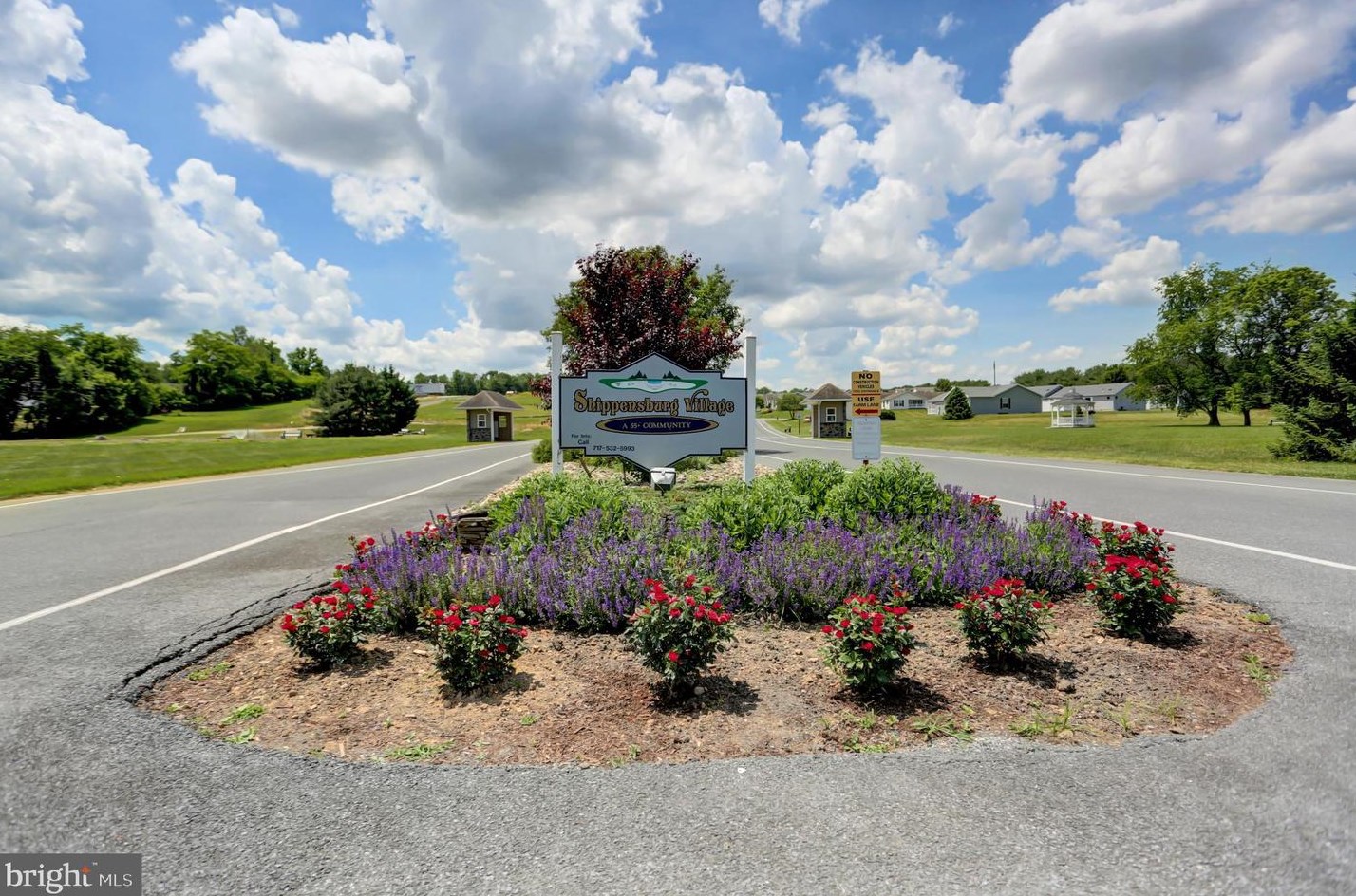 12 Michael Ct, Lees Cross Roads, PA 17257-8129