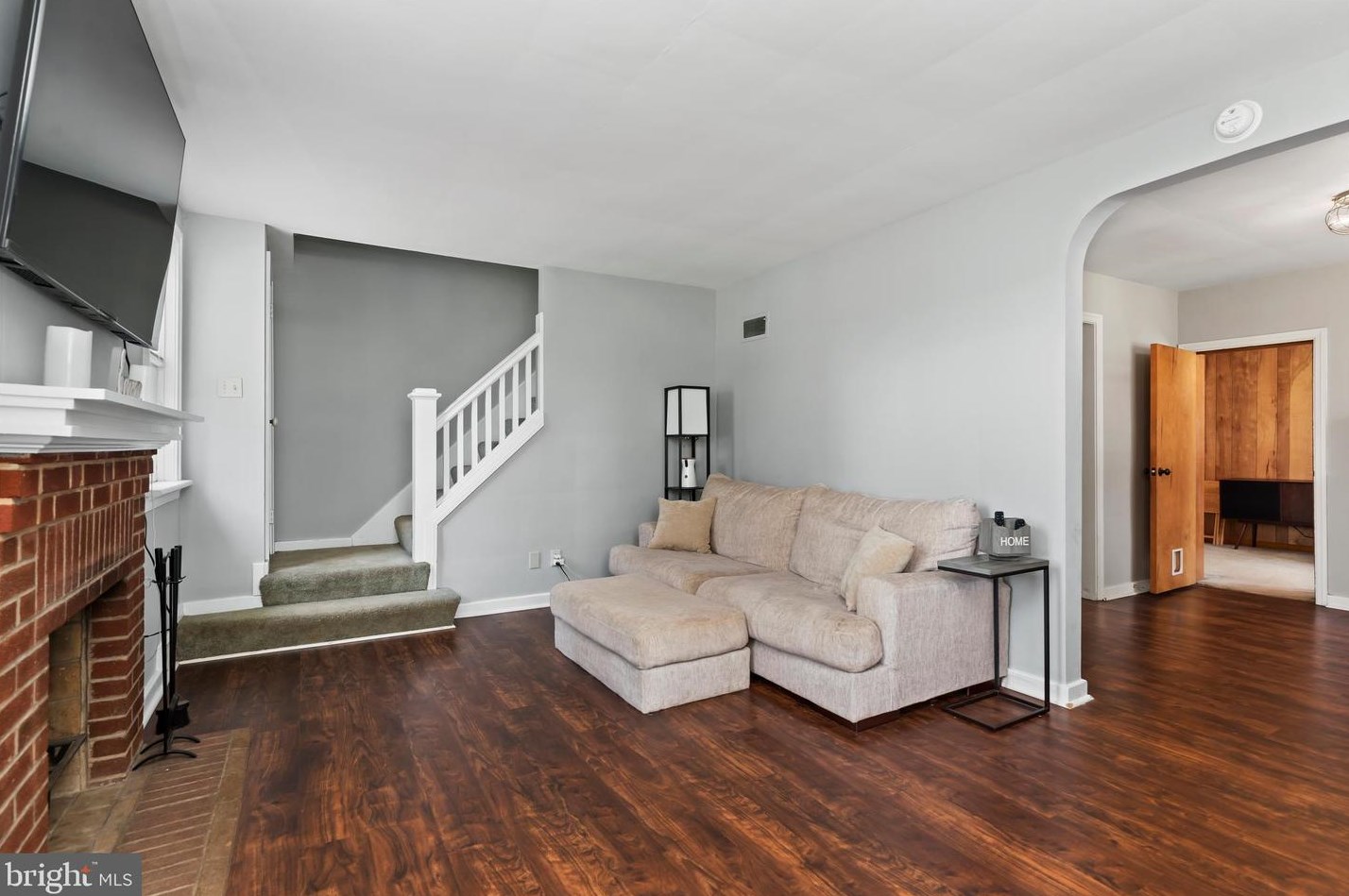 1902 Chatham Dr, Camp Hill PA  17011-5916 exterior