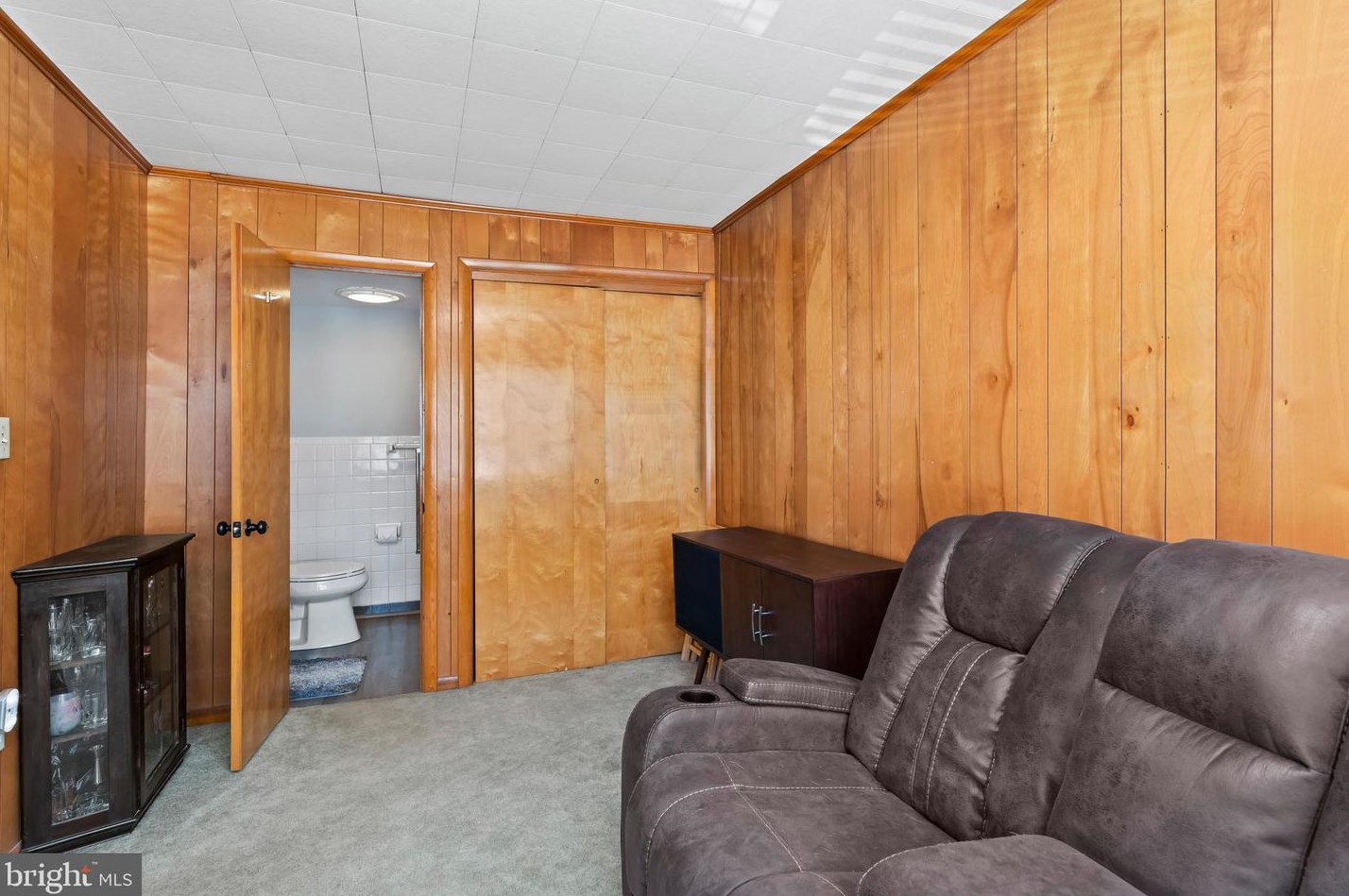 1902 Chatham Dr, Camp Hill PA  17011-5916 exterior