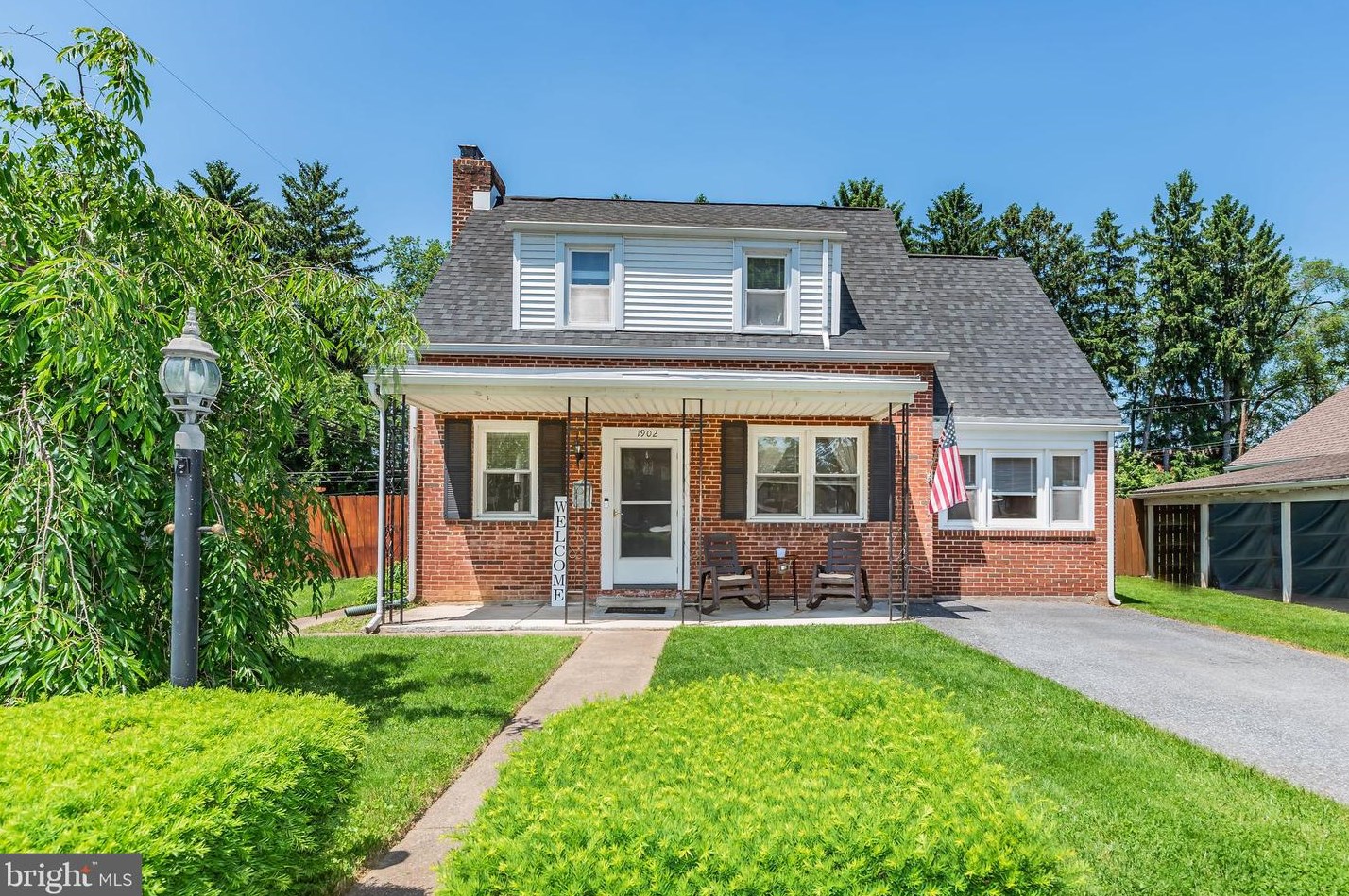 1902 Chatham Dr, Camp Hill, PA 17011