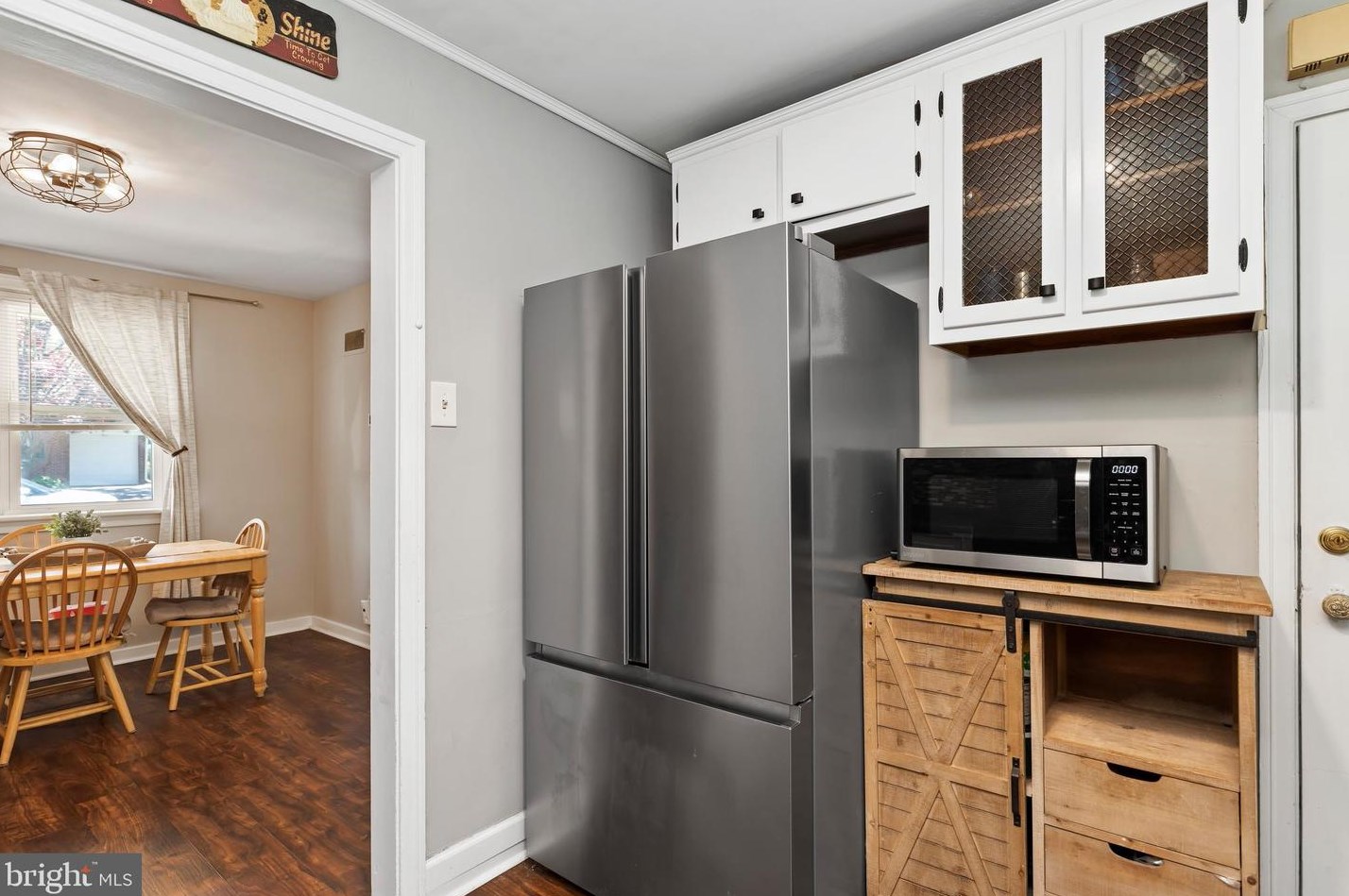 1902 Chatham Dr, Camp Hill PA  17011-5916 exterior