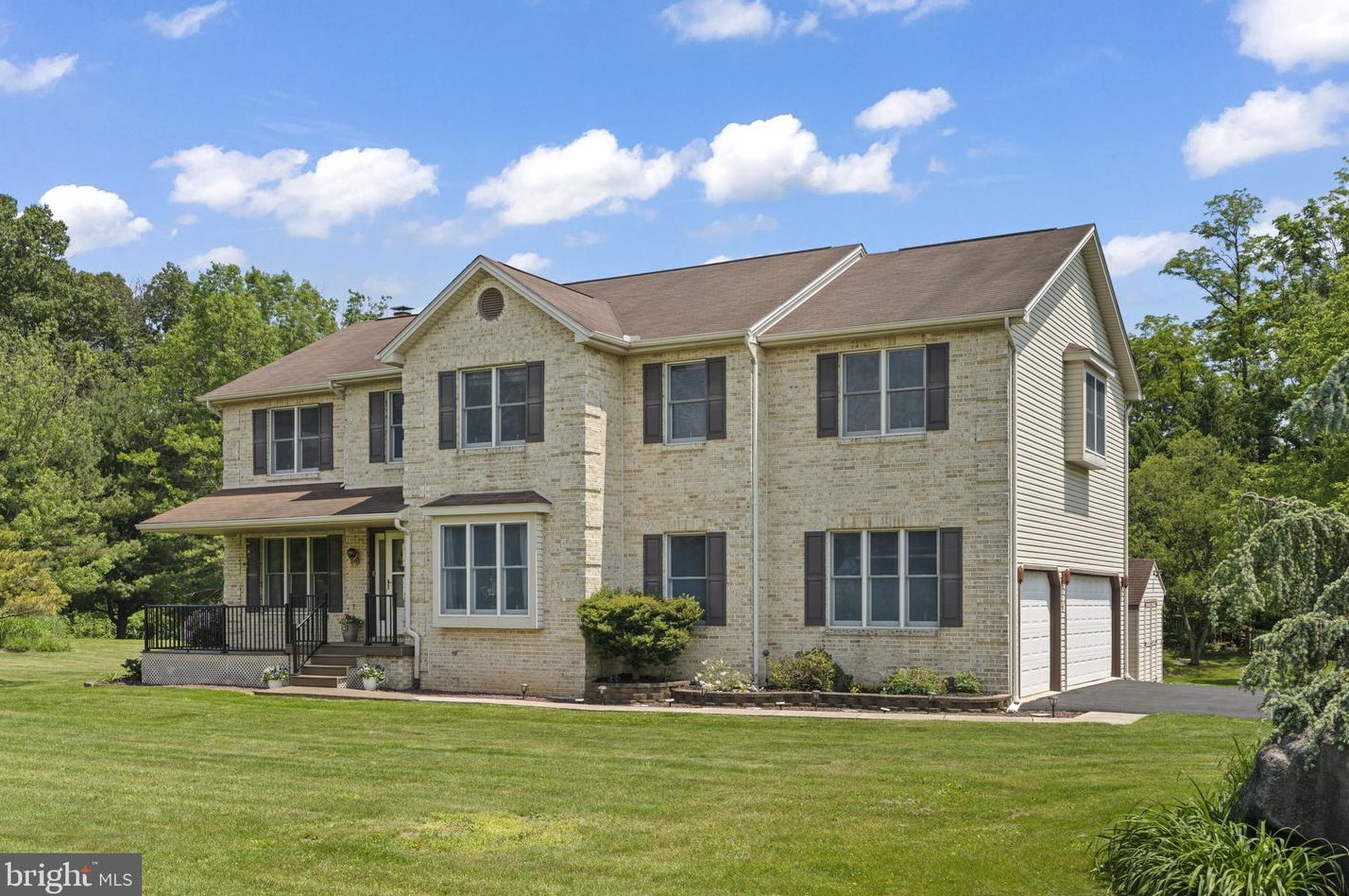 3 Shea Ct, Carlisle, PA 17015-7410