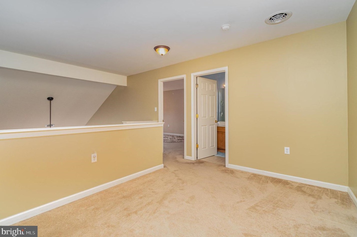 1239 Franklin St, Carlisle PA 17013-1857 exterior