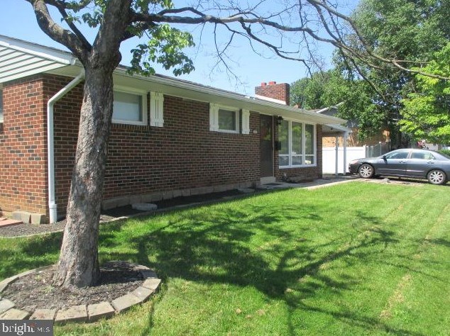 116 Cambridge Dr, Navy Sup Dpt, PA 17055