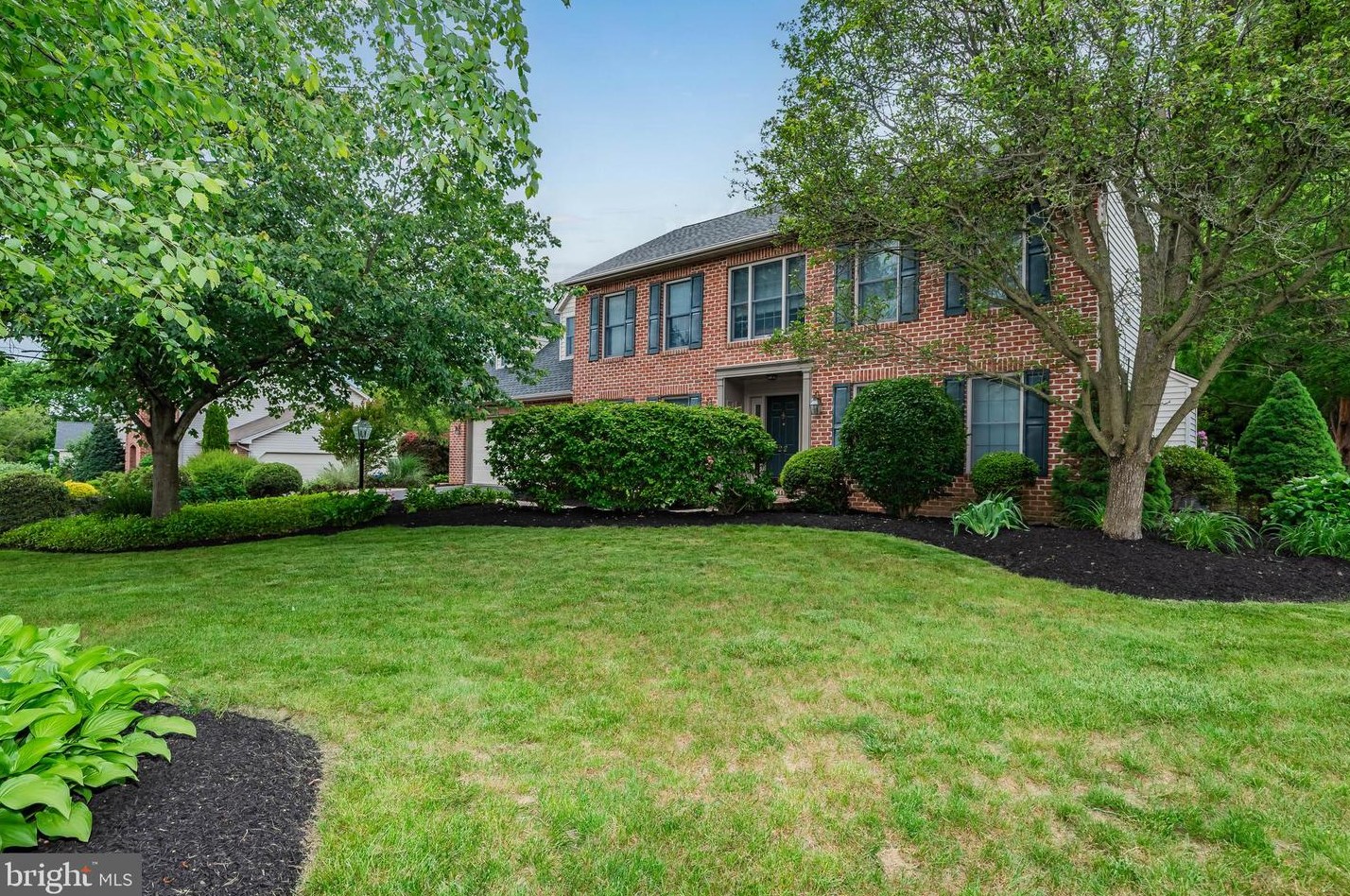 22 Irongate Ct, Navy Sup Dpt, PA 17050-7804