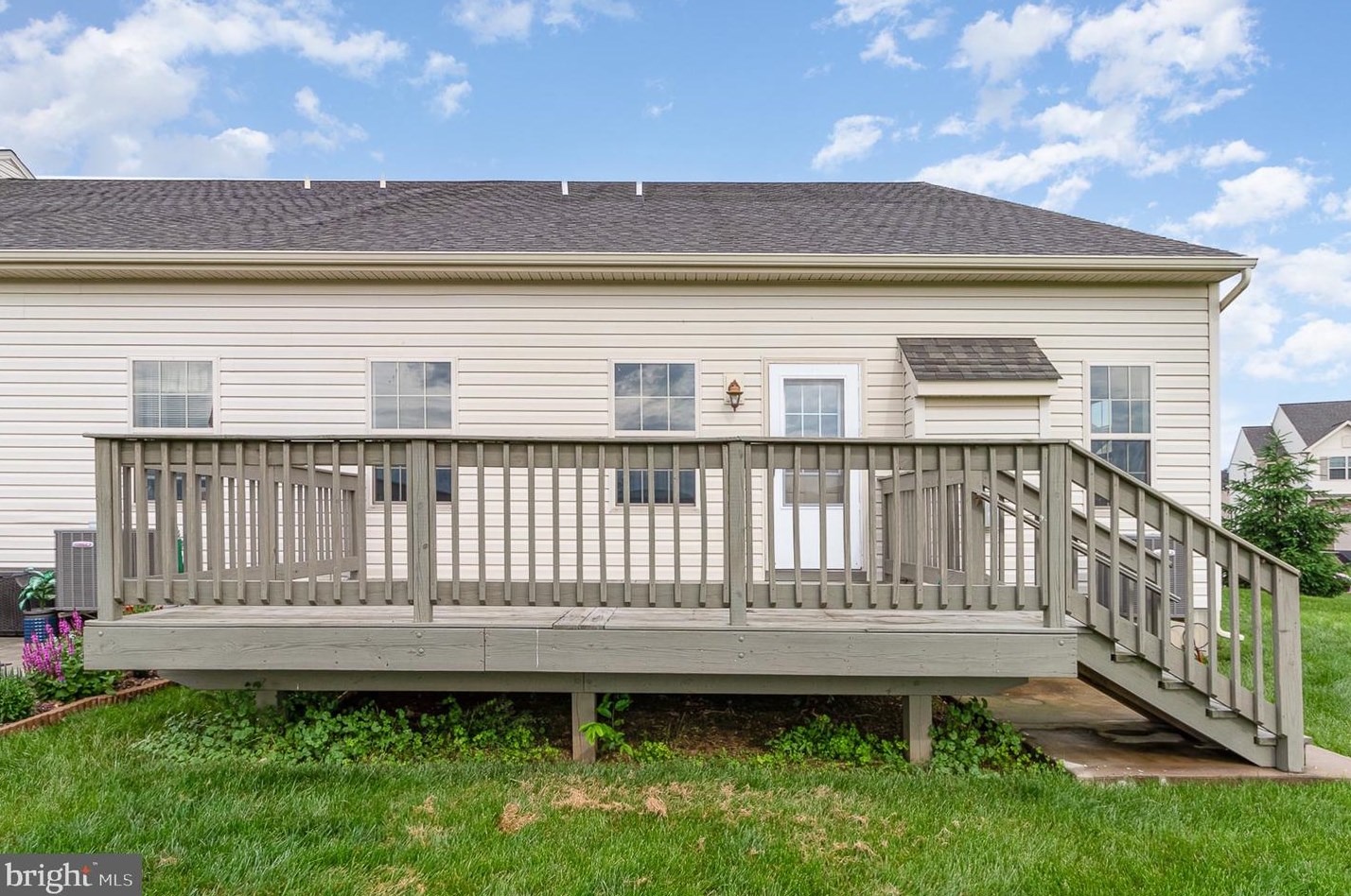 740 Westland Ct, Navy Sup Dpt PA  17055-8810 exterior