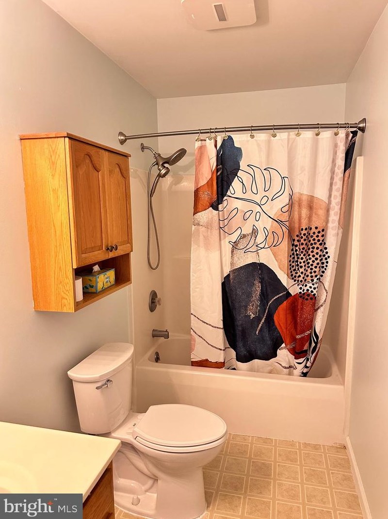 609 Ml Race Ct, Carlisle PA 17013-2531 exterior