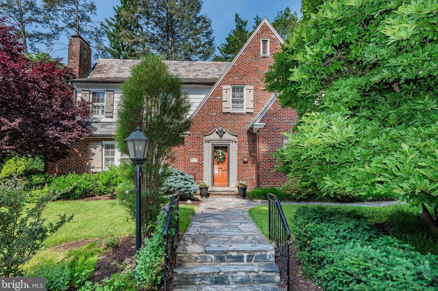 266 N 24th St, Camp Hill, PA 17011