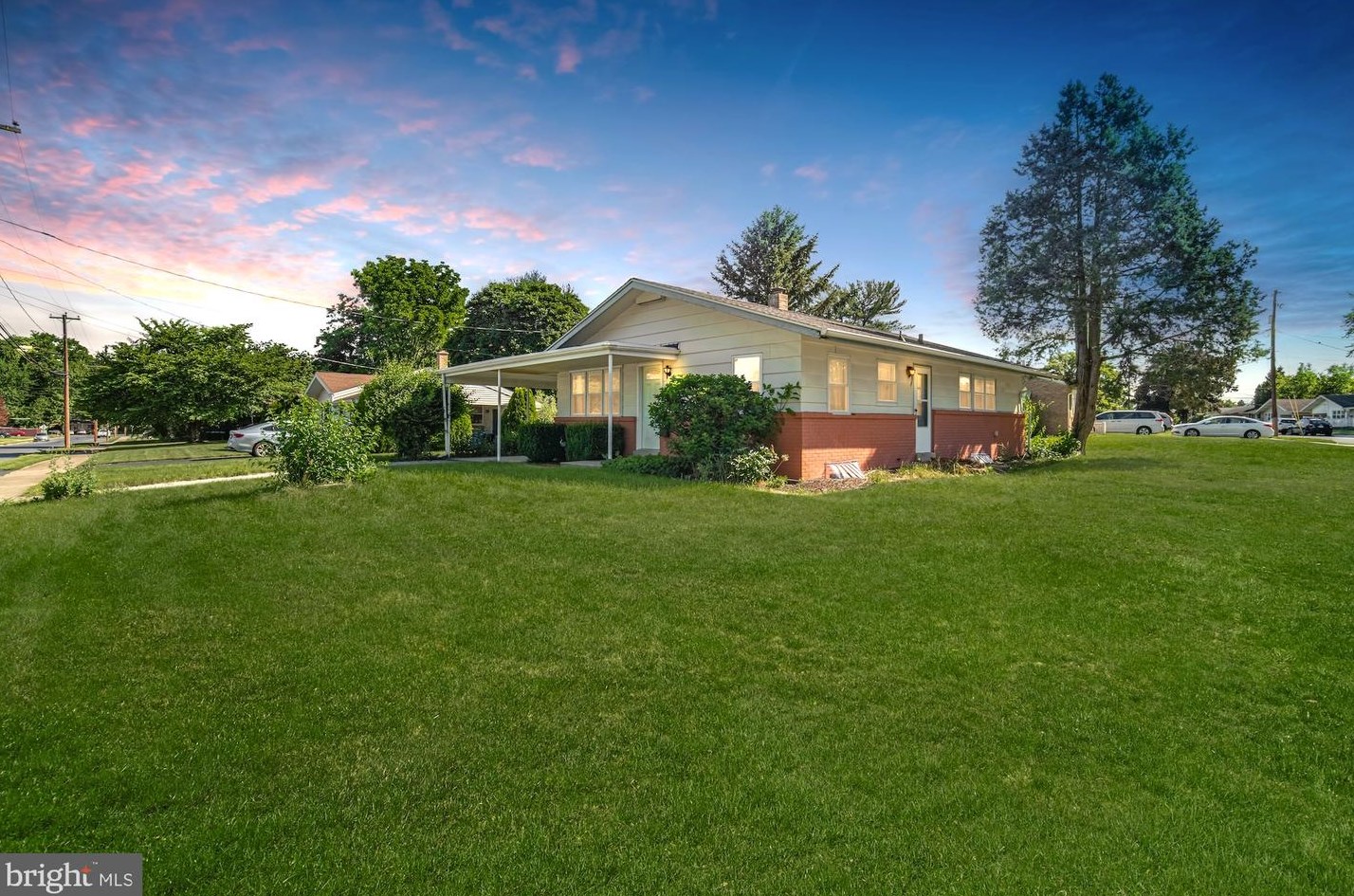 117 April Dr, Camp Hill, PA 17011
