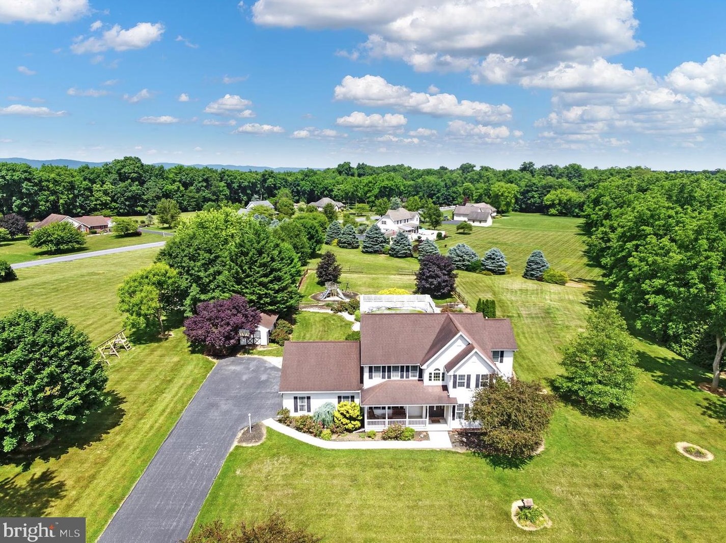 5 Meadow Dr, Carlisle, PA 17015