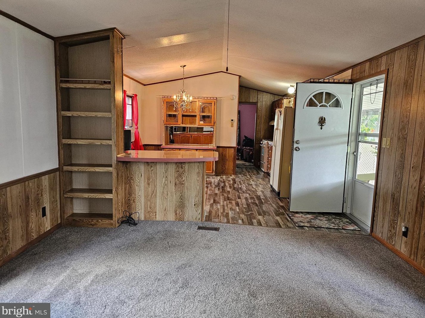 39 Cherry Ln, Carlisle, PA 17015-7852