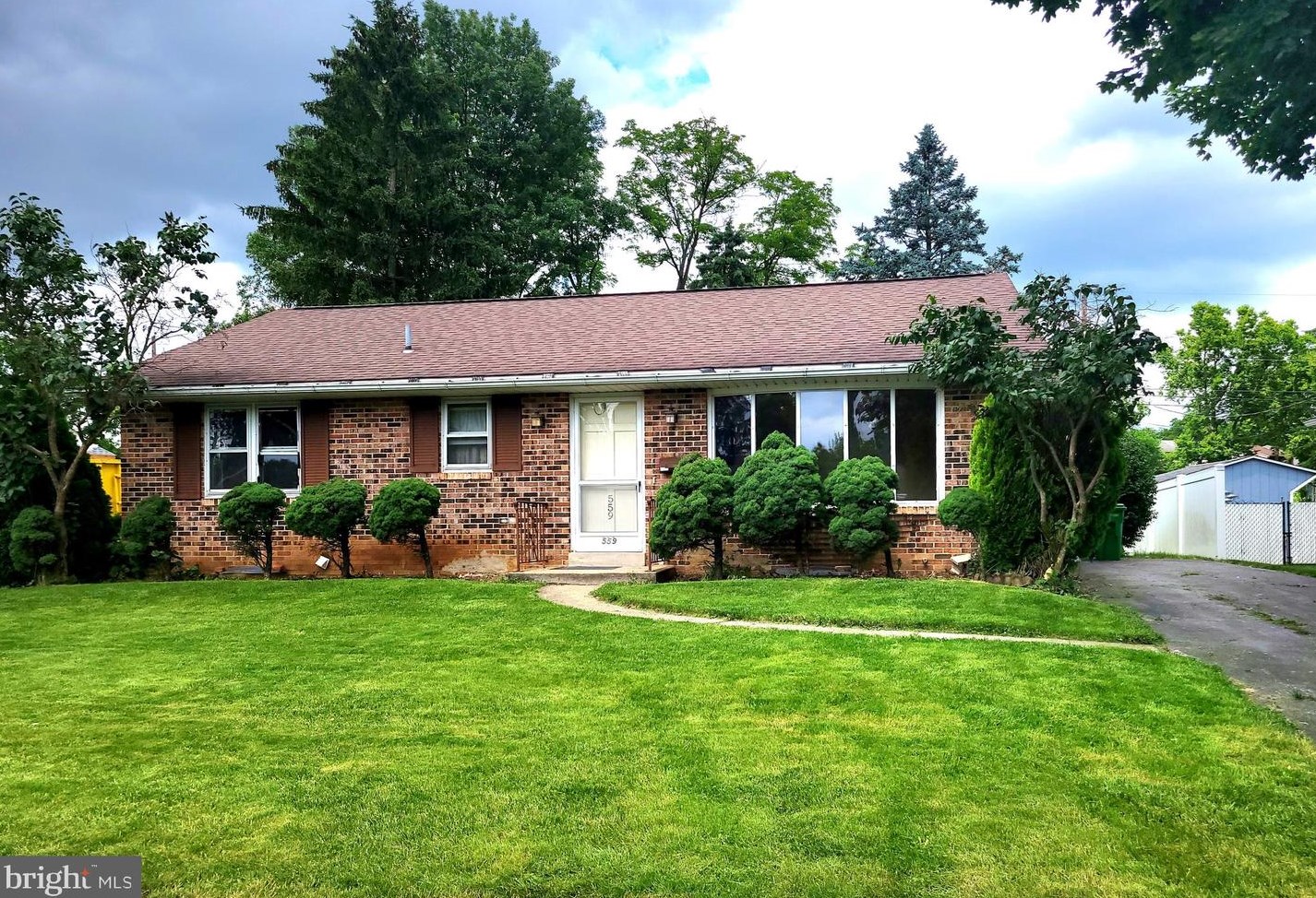 559 F St, Carlisle, PA 17013-1350