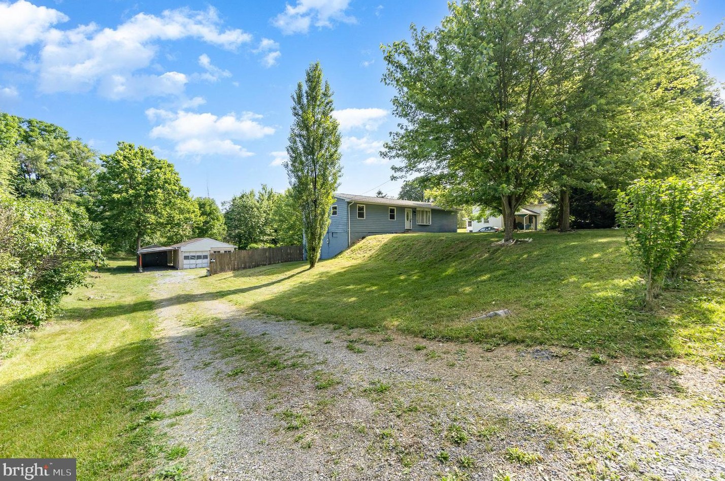833 W Louther St, Carlisle, PA 17013