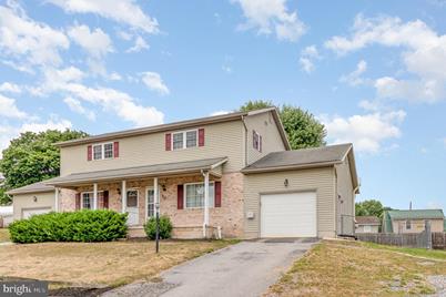 30 Larch Drive, Shippensburg, PA 17257 - Photo 1