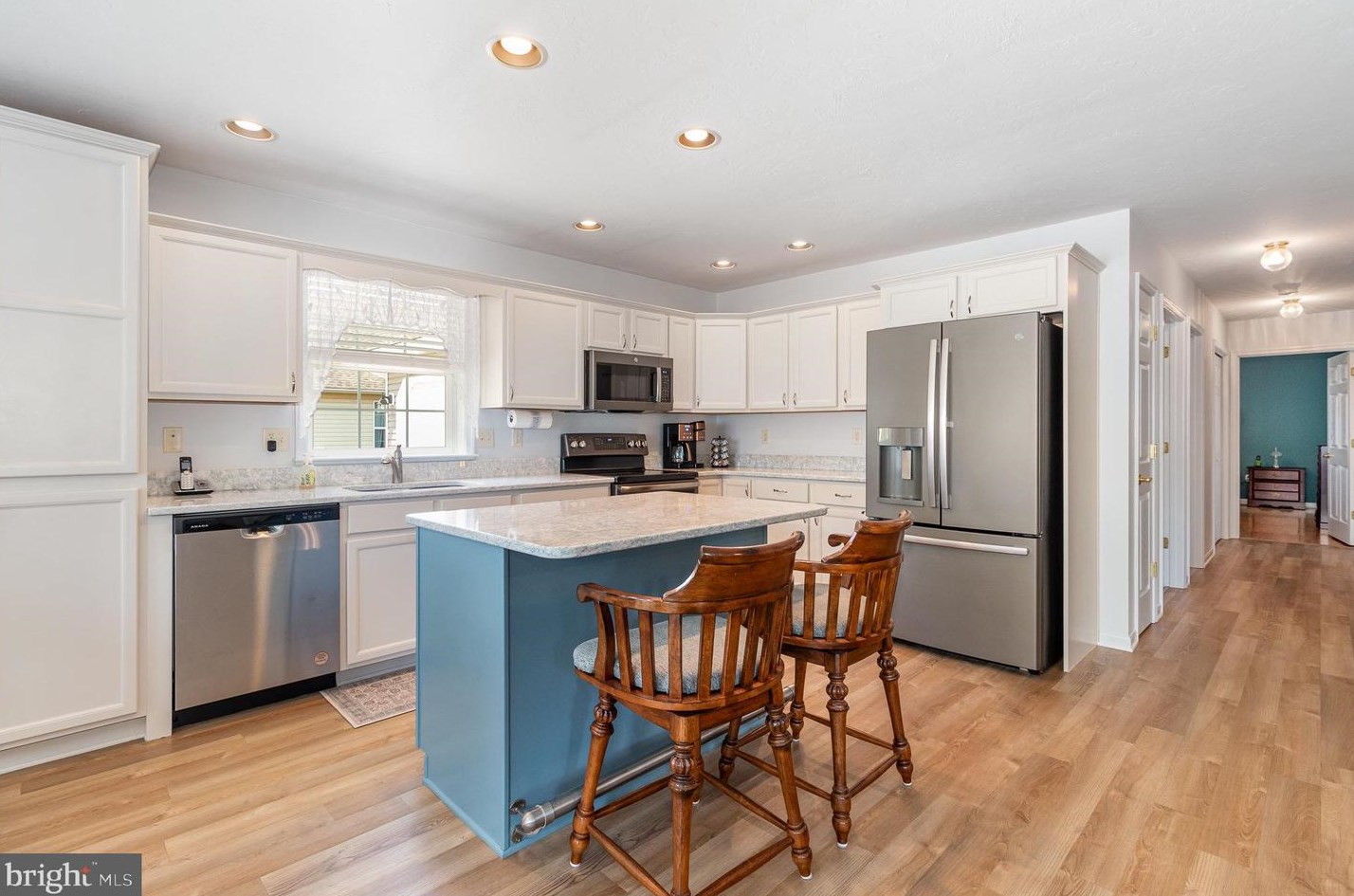 18 Colonial Ct, Lees Cross Roads, PA 17257