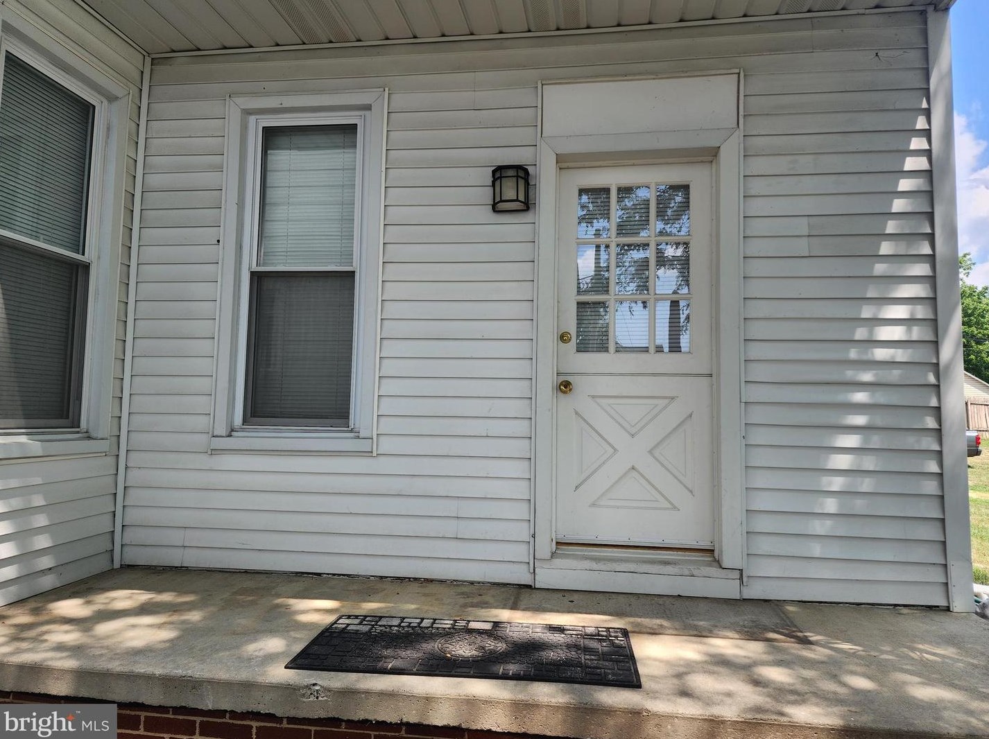 204 E Garfield St, Lees Cross Roads, PA 17257