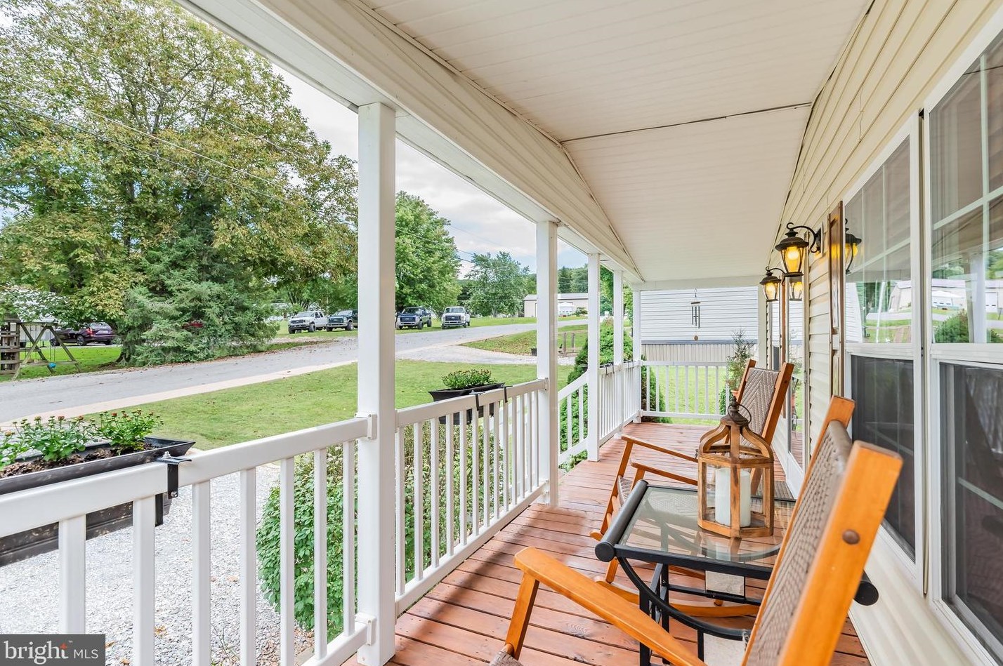 8 Franklin St, Mount Holly Springs, PA 17065