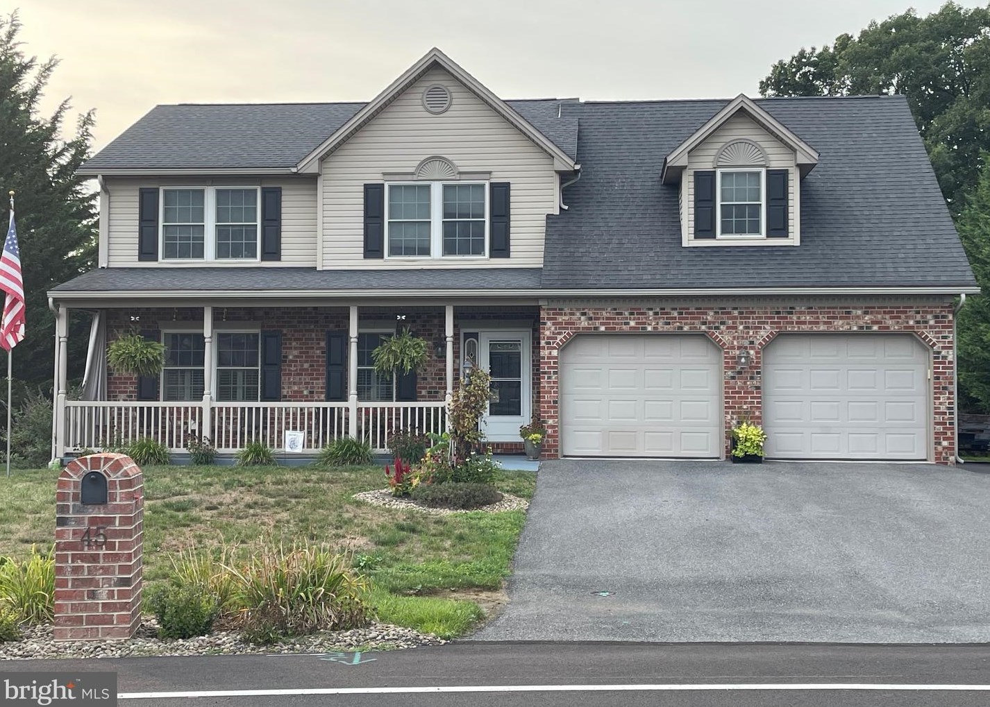 45 Independence Dr, Lees Cross Roads, PA 17257